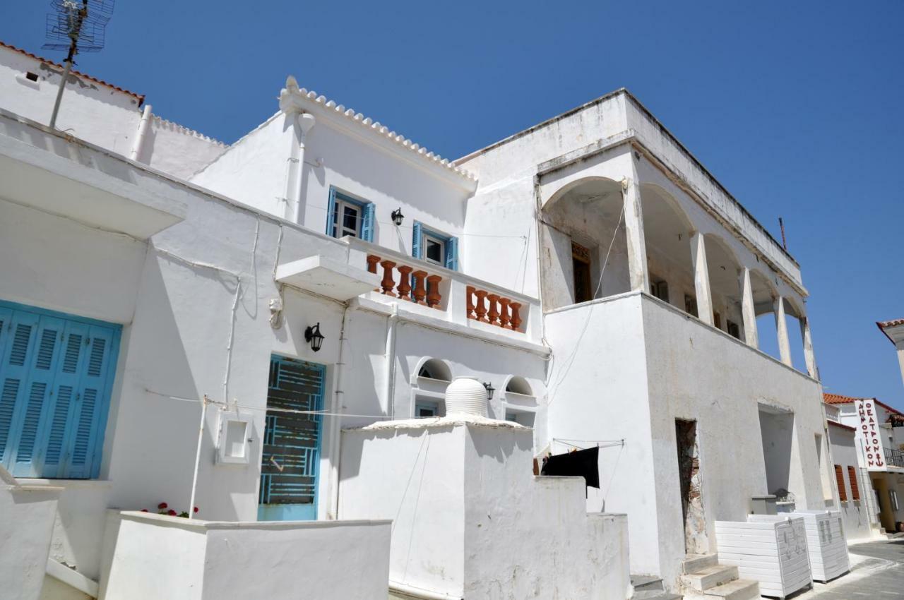 Neoclassical apartment, Central Chora Andros Andros Town Exterior foto