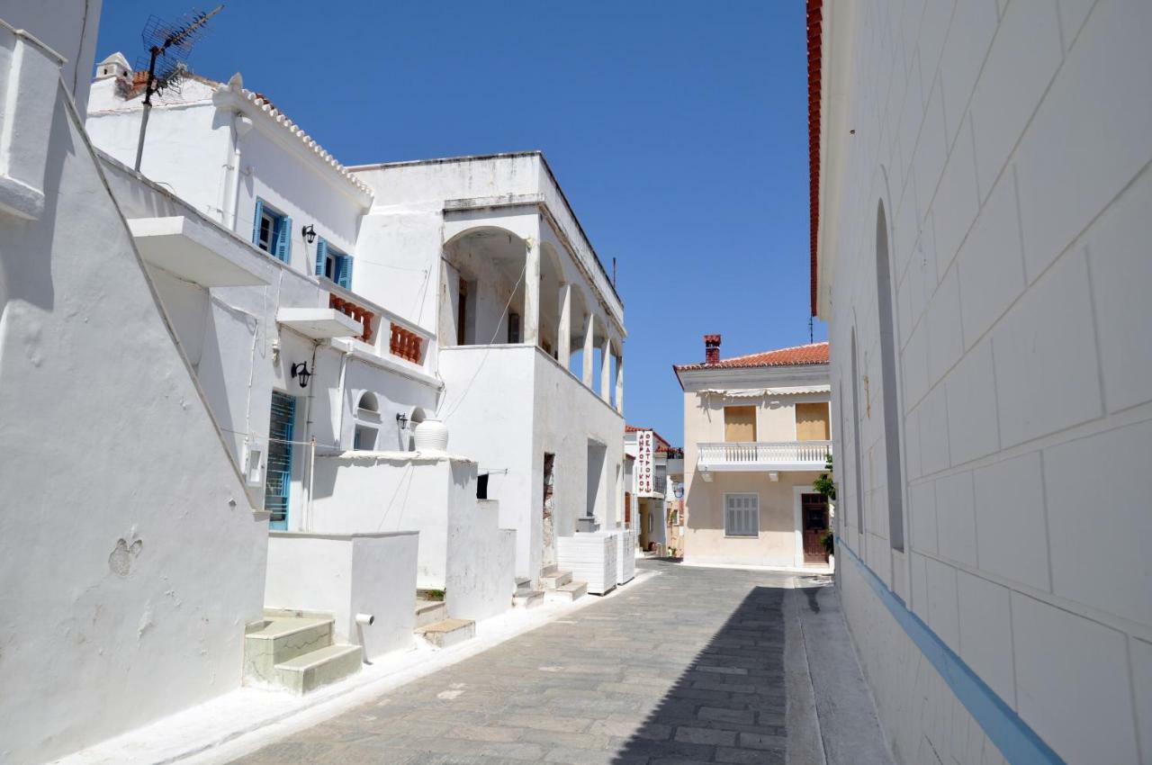 Neoclassical apartment, Central Chora Andros Andros Town Exterior foto